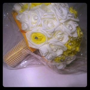 Wedding bouquets,chest pocket flowers and ring pil